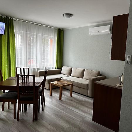 Kompleks Apartament-Serwis Krasków Εξωτερικό φωτογραφία