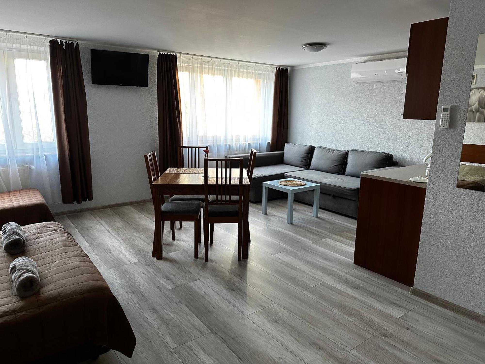 Kompleks Apartament-Serwis Krasków Εξωτερικό φωτογραφία