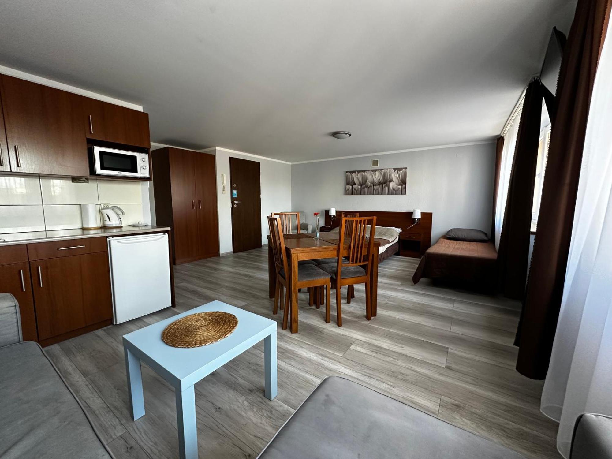 Kompleks Apartament-Serwis Krasków Εξωτερικό φωτογραφία