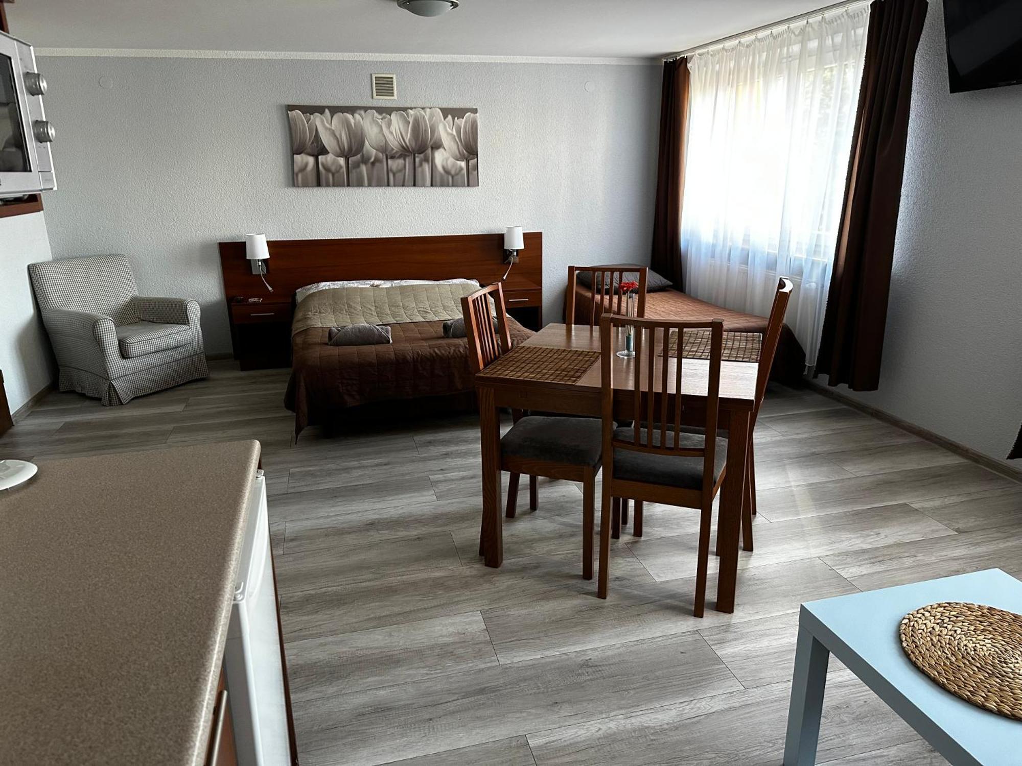 Kompleks Apartament-Serwis Krasków Εξωτερικό φωτογραφία